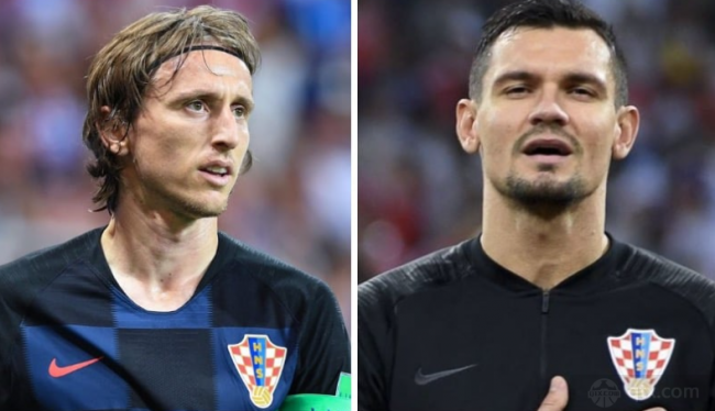 阵容新老交 阵容新老交